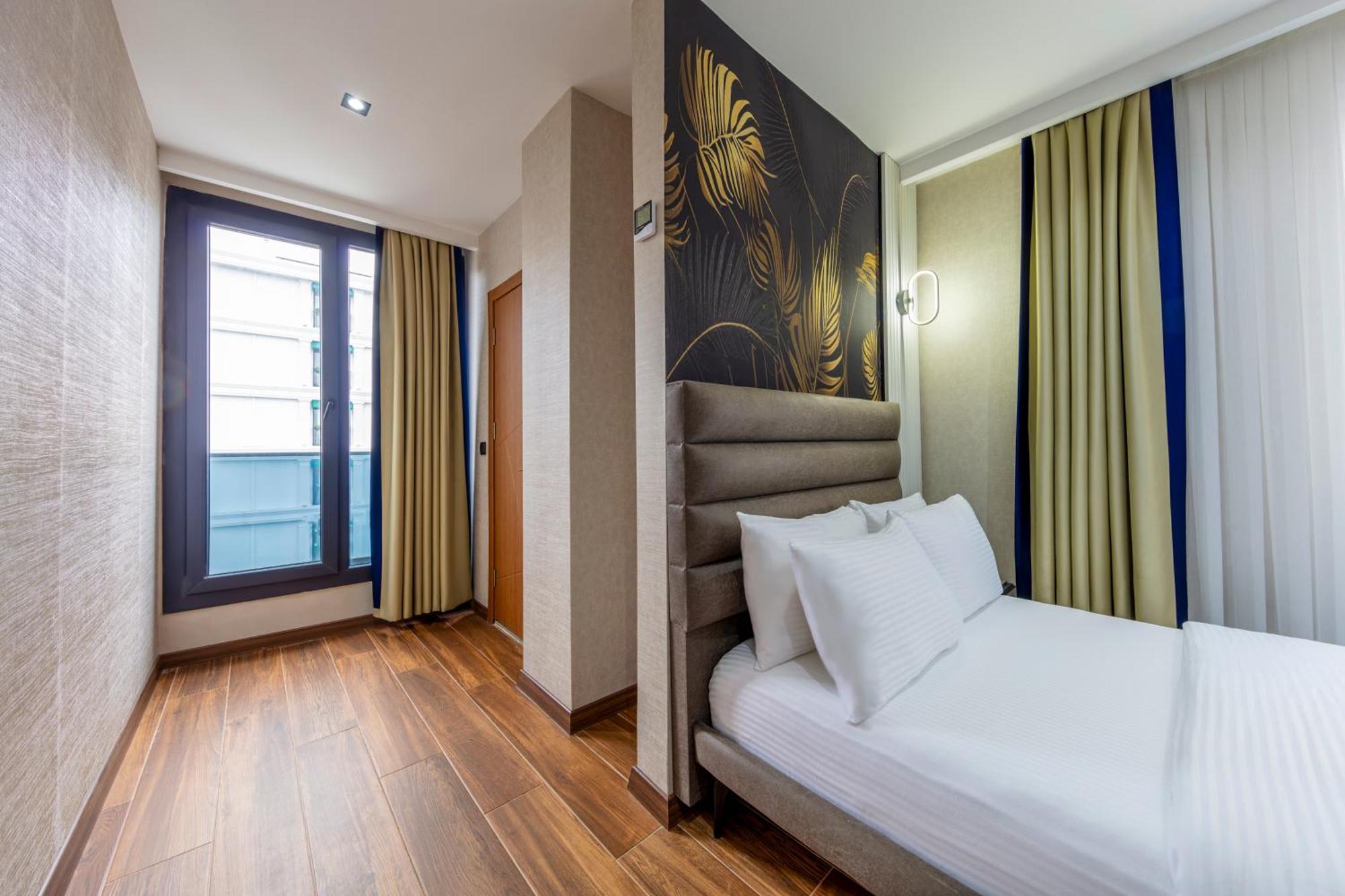 Dem Premium Hotel - Round Trip Airport Service - Istanbul International Airport Arnavutkoy Exteriör bild